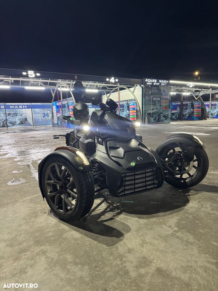 Can-Am Ryker 900 - 3