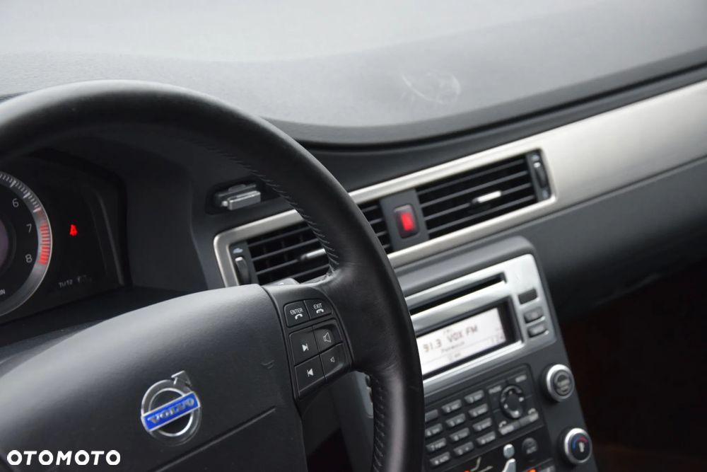 Volvo V70 2.5T Summum - 26