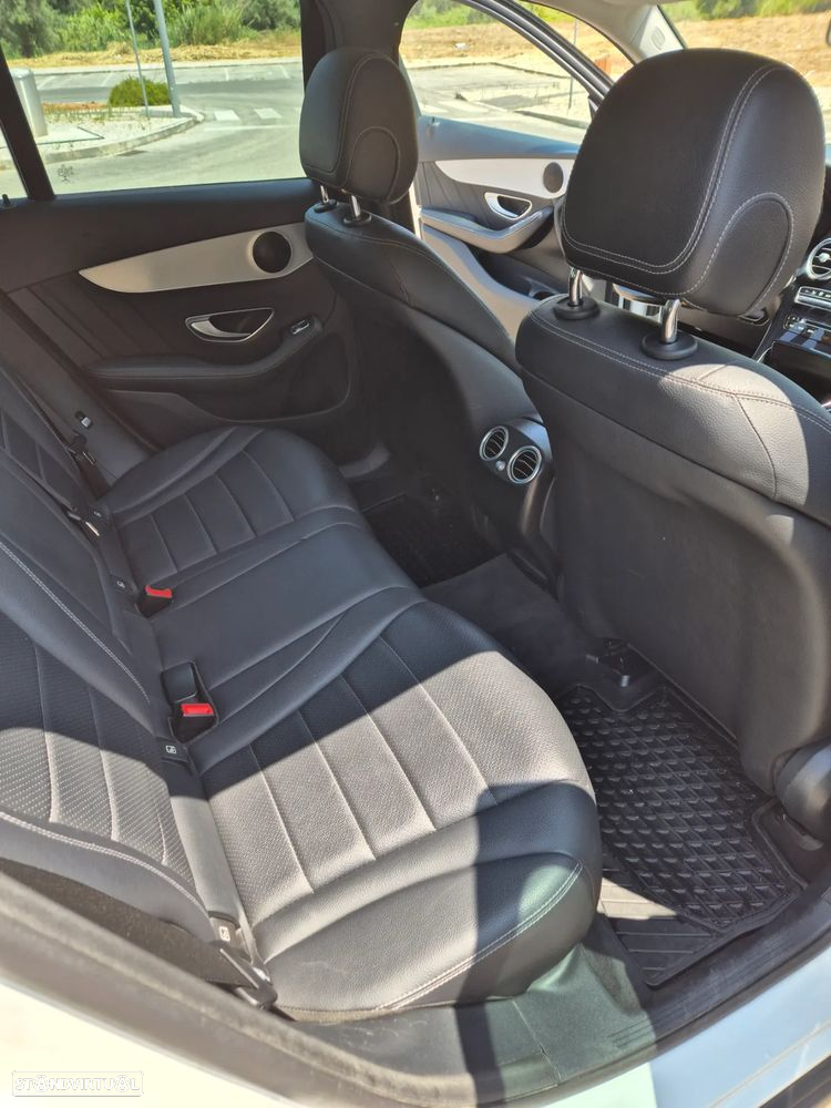 Mercedes-Benz GLC 250 d AMG Line 4-Matic - 13