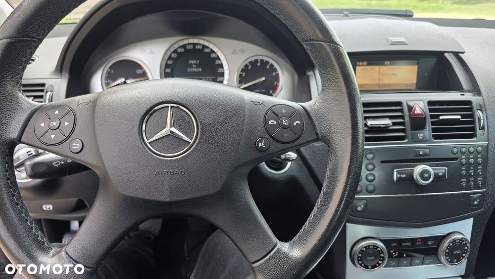 Mercedes-Benz Klasa C 180 Kompressor - 27