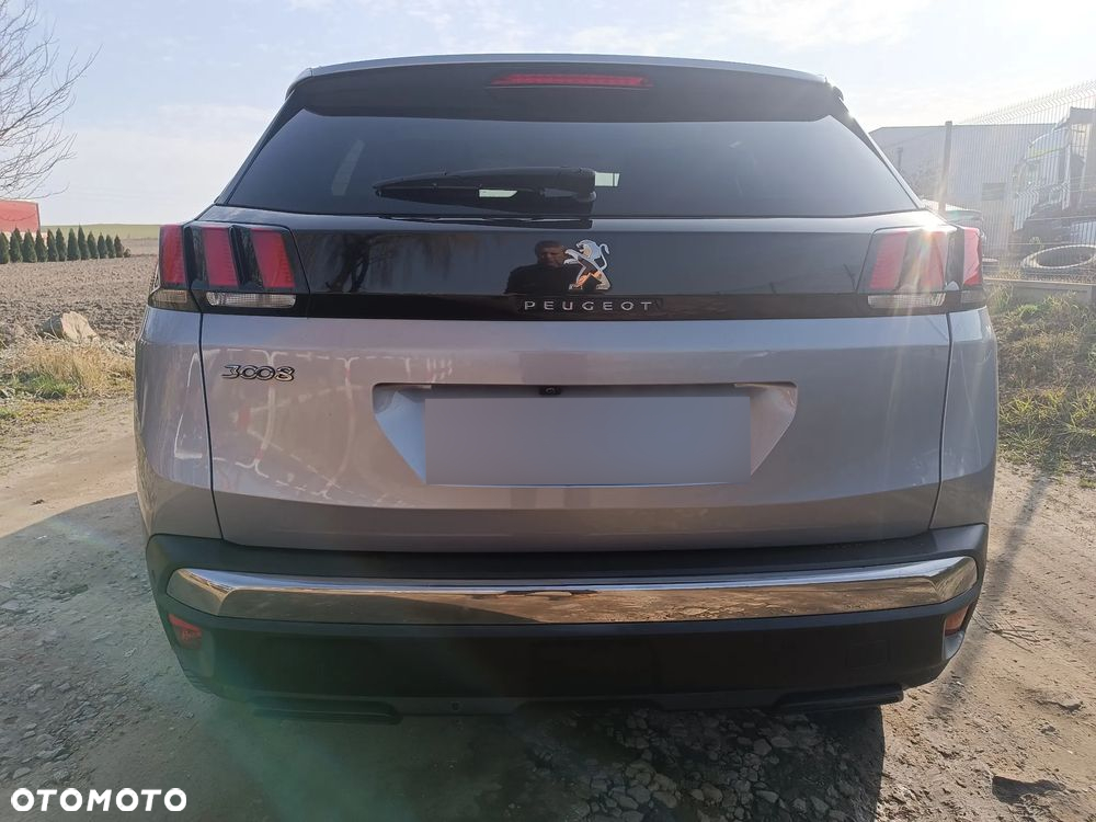 Peugeot 3008 - 8