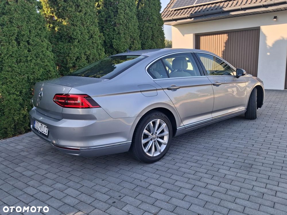 Volkswagen Passat - 6