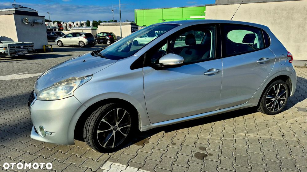 Peugeot 208 1.4 HDi Access - 4