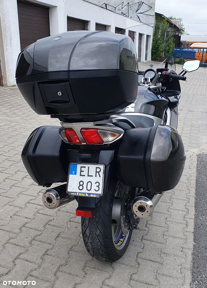 Yamaha FJR - 8