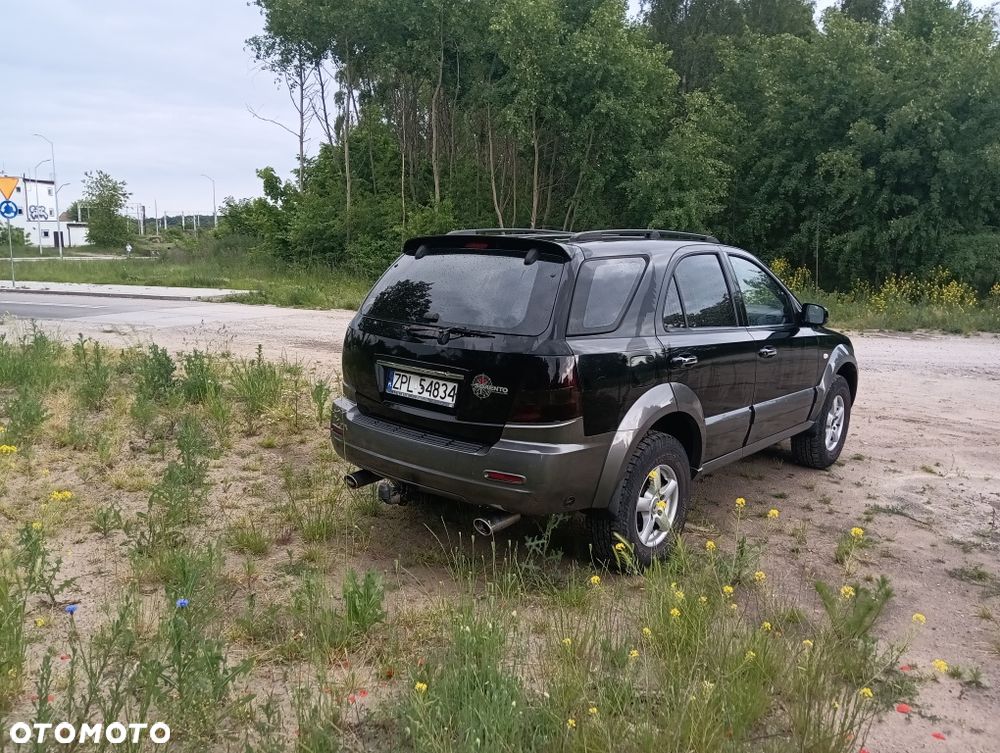 Kia Sorento - 4