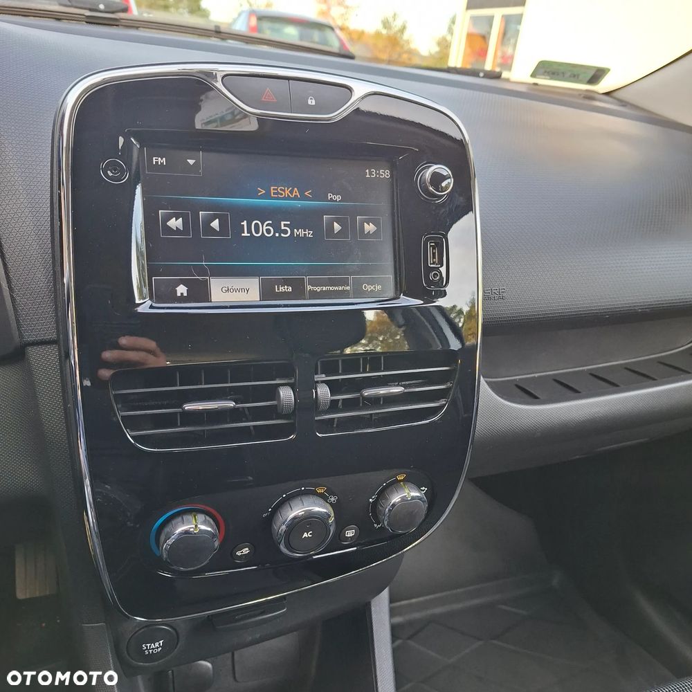 Renault Clio - 12