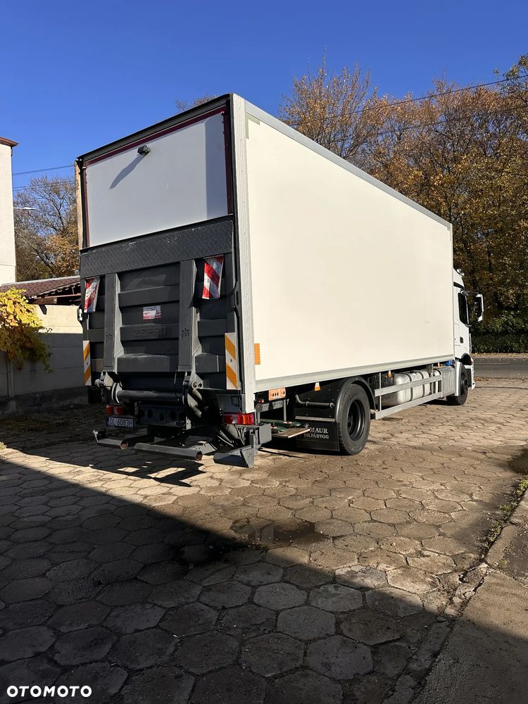 Mercedes-Benz Actros - 16