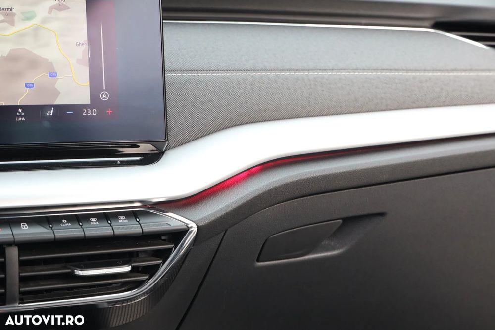 Skoda Octavia Combi 2.0 TDI First Edition - 20