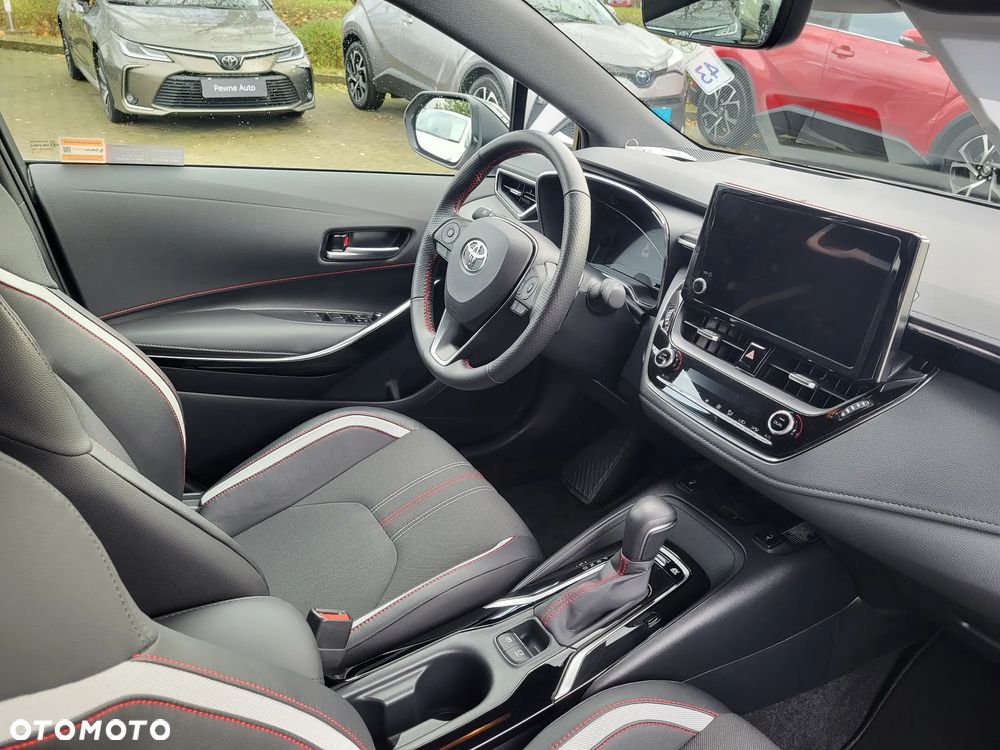 Toyota Corolla 2.0 Hybrid GR Sport - 13