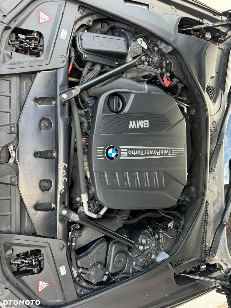 BMW Seria 5 535d xDrive Sport-Aut - 22