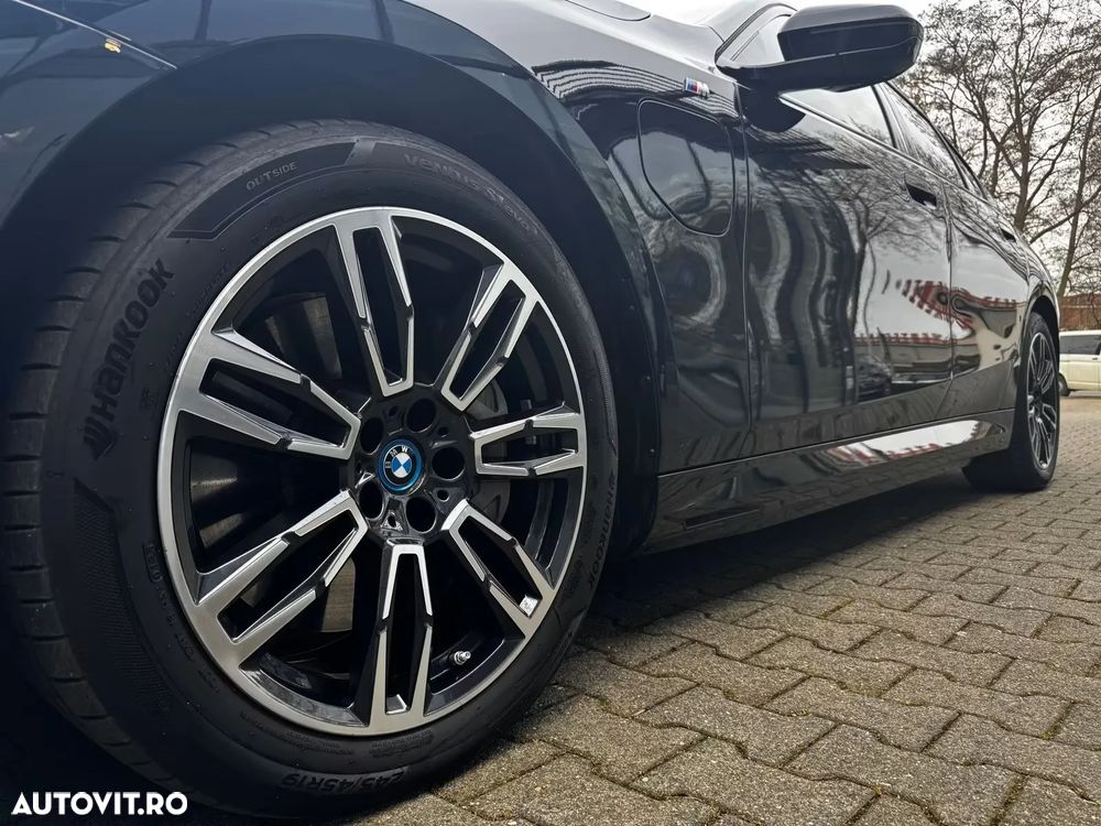 BMW Seria 5 550e xDrive Aut. - 9