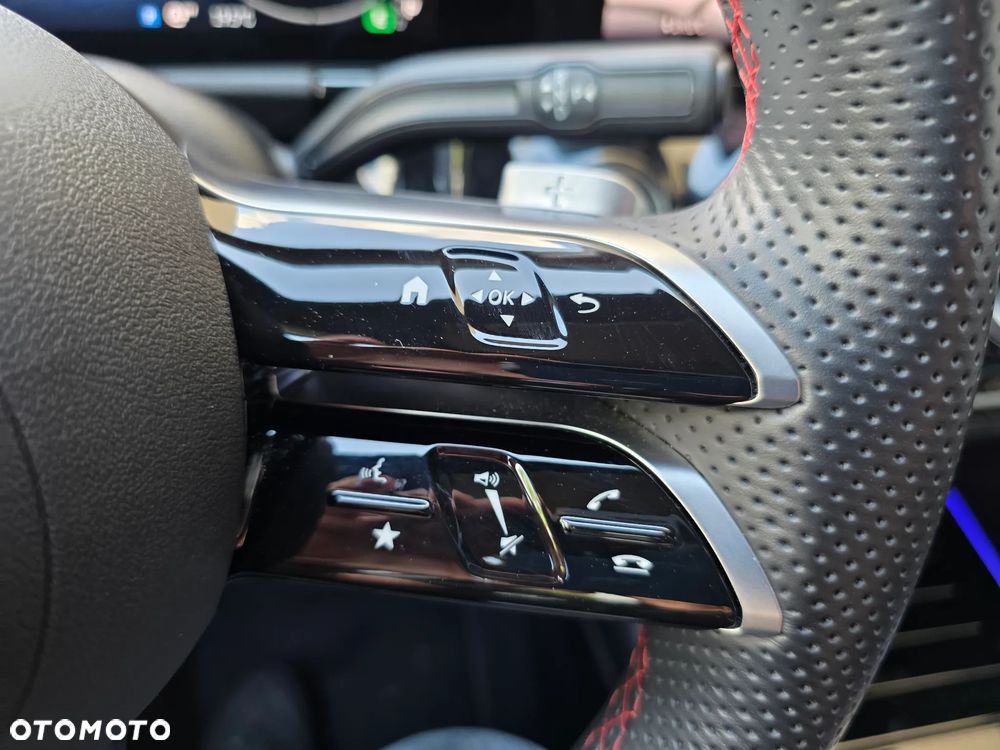 Mercedes-Benz GLA 200 AMG Line - 29