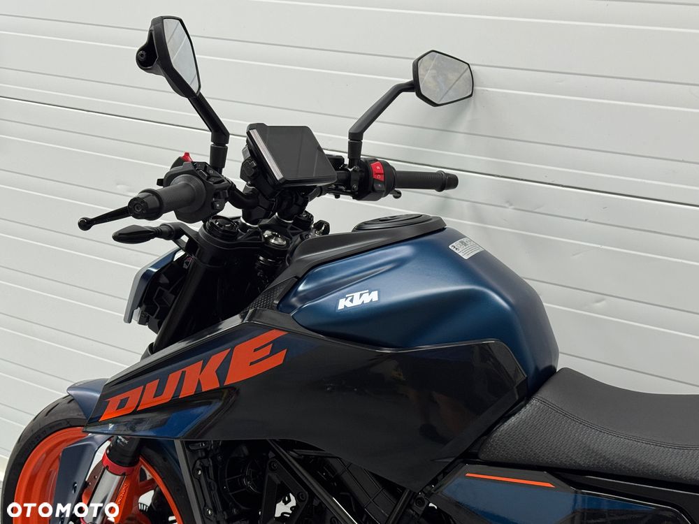 KTM Duke 125 - 21