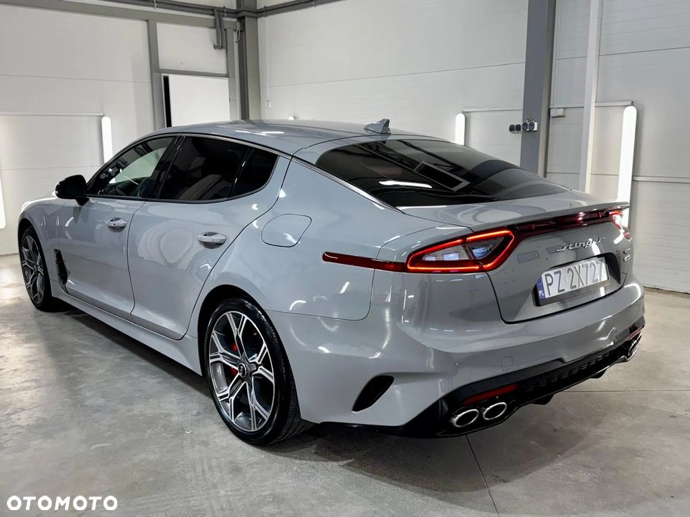 Kia Stinger 3.3 T-GDI V6 GT AWD - 4