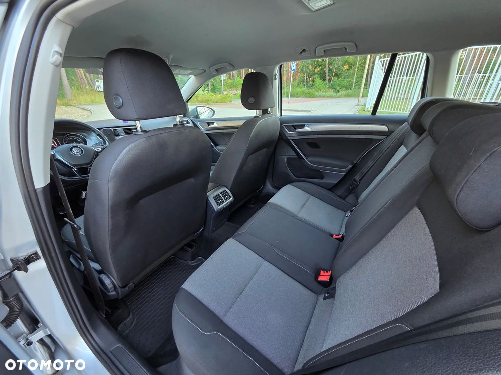 Volkswagen Golf 1.6 TDI BlueMotion Comfortline - 6