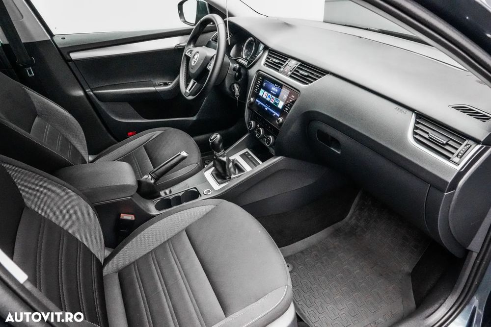 Skoda Octavia 1.6 TDI Premium Edition - 13