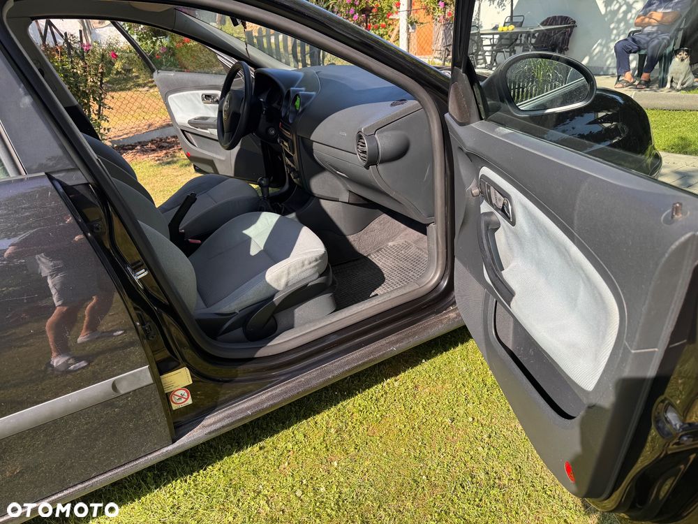 Seat Ibiza 1.4 16V Reference - 15