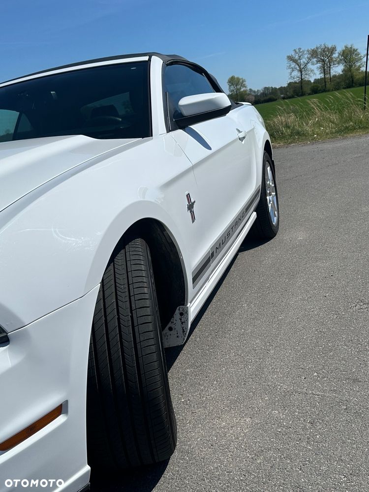 Ford Mustang 3.7 V6 Premium - 2