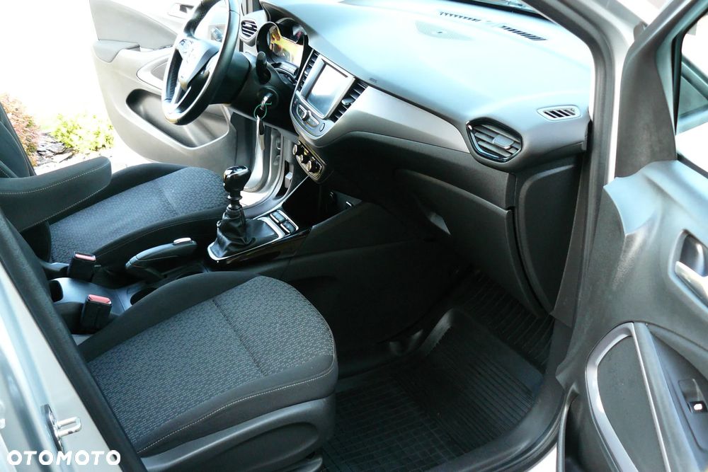 Opel Crossland X 1.2 T Design Line S&S - 7
