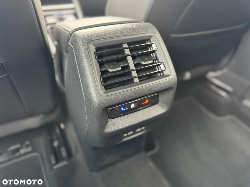 Volkswagen Tiguan 2.0 TDI 4Mot R-Line DSG - 24