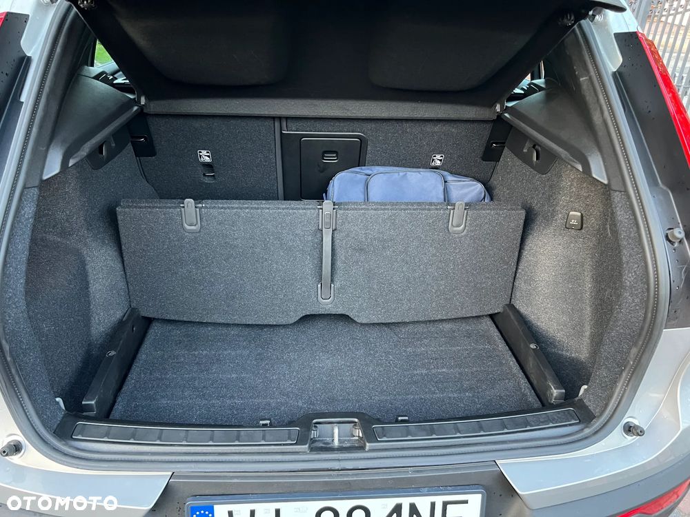 Volvo XC 40 B3 Core - 23