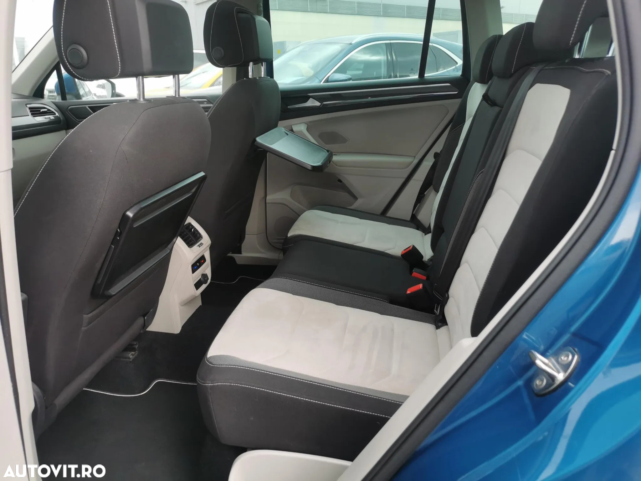Volkswagen Tiguan - 13