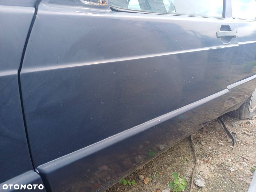 DRZWI KOMPLETNE LEWY PRZÓD MERCEDES-BENZ W201 190 - 2