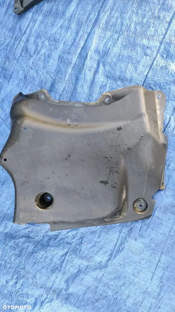 OSŁONA PODWOZIA TYŁ TYLNA POJEMNIKA NA AKUMULATOR 7897205 BMW E60 E61 - 2