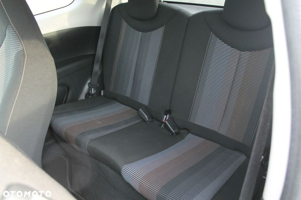 Peugeot 108 - 8