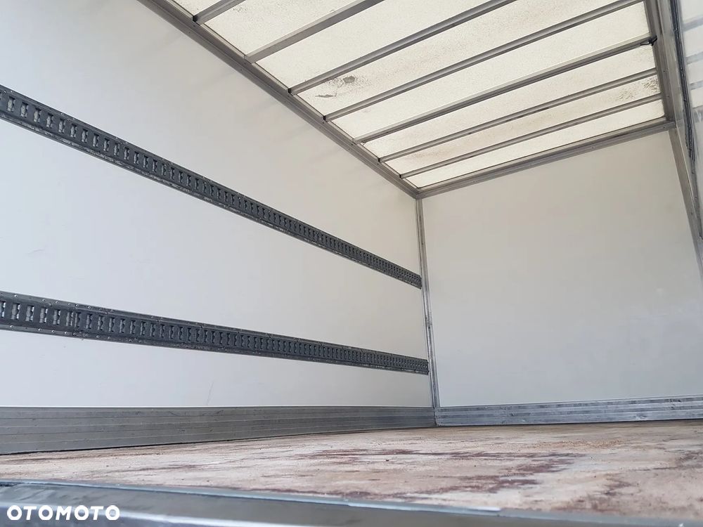 Renault MASTER KONTENER 8EP 4,21x2,23x2,22 KLIMA MANUAL KRAJOWY 6-BIEGÓW - 33