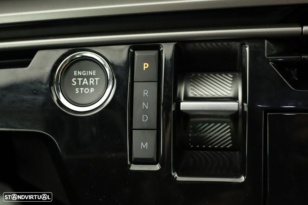 Peugeot 5008 1.2 Hybrid Allure e-DCS6 - 19