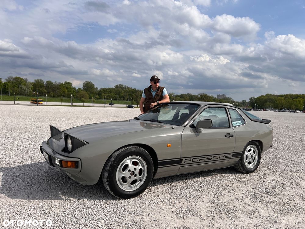Porsche 924 - 6