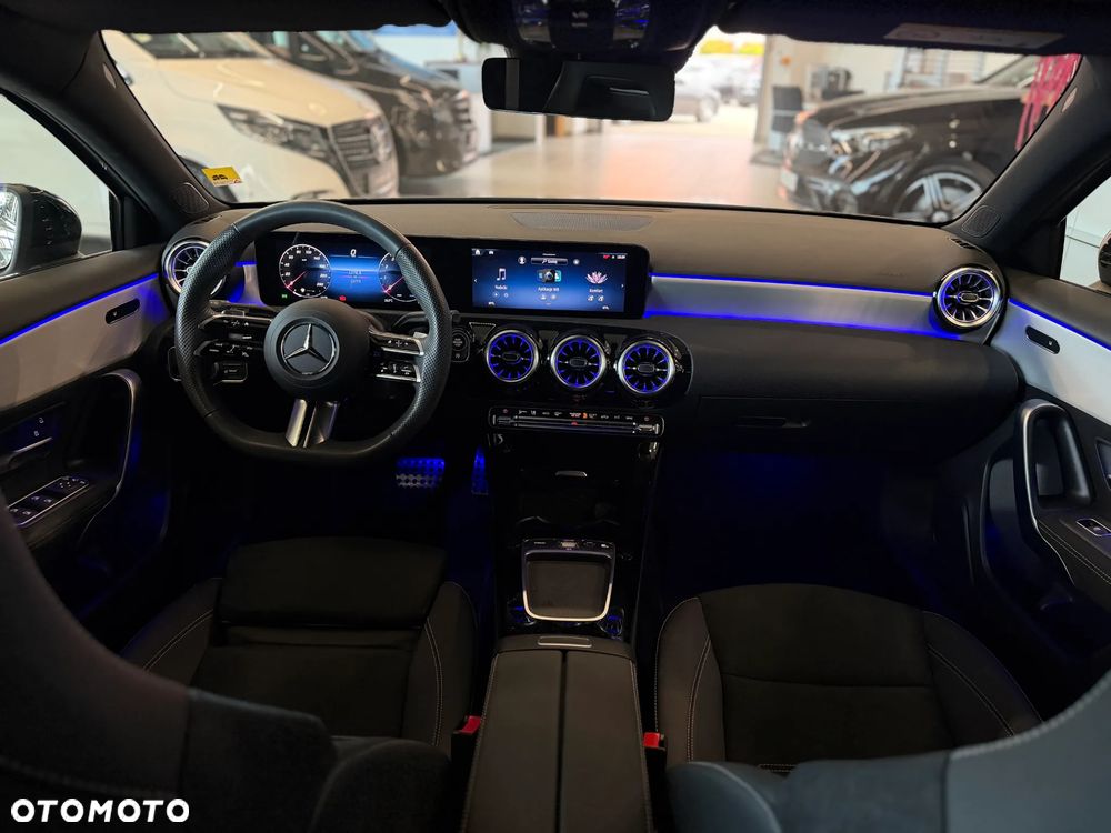 Mercedes-Benz Klasa A 200 AMG Line 7G-DCT - 6