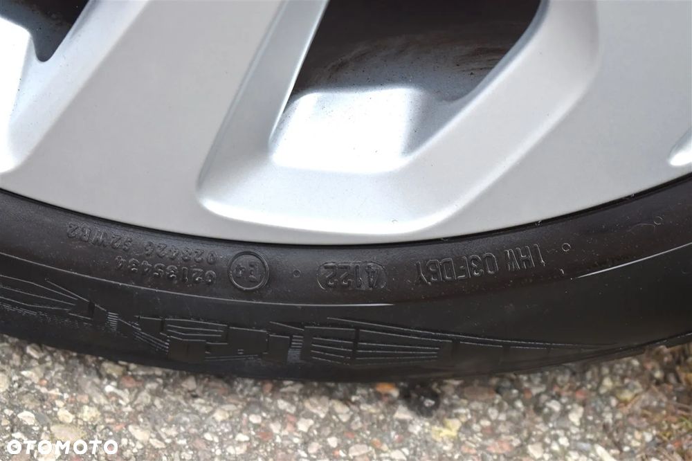 Toyota Aygo X Air Style - 10