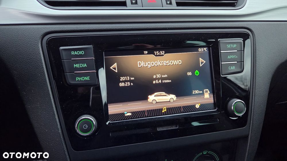 Skoda RAPID 1.0 TSI Ambition - 27