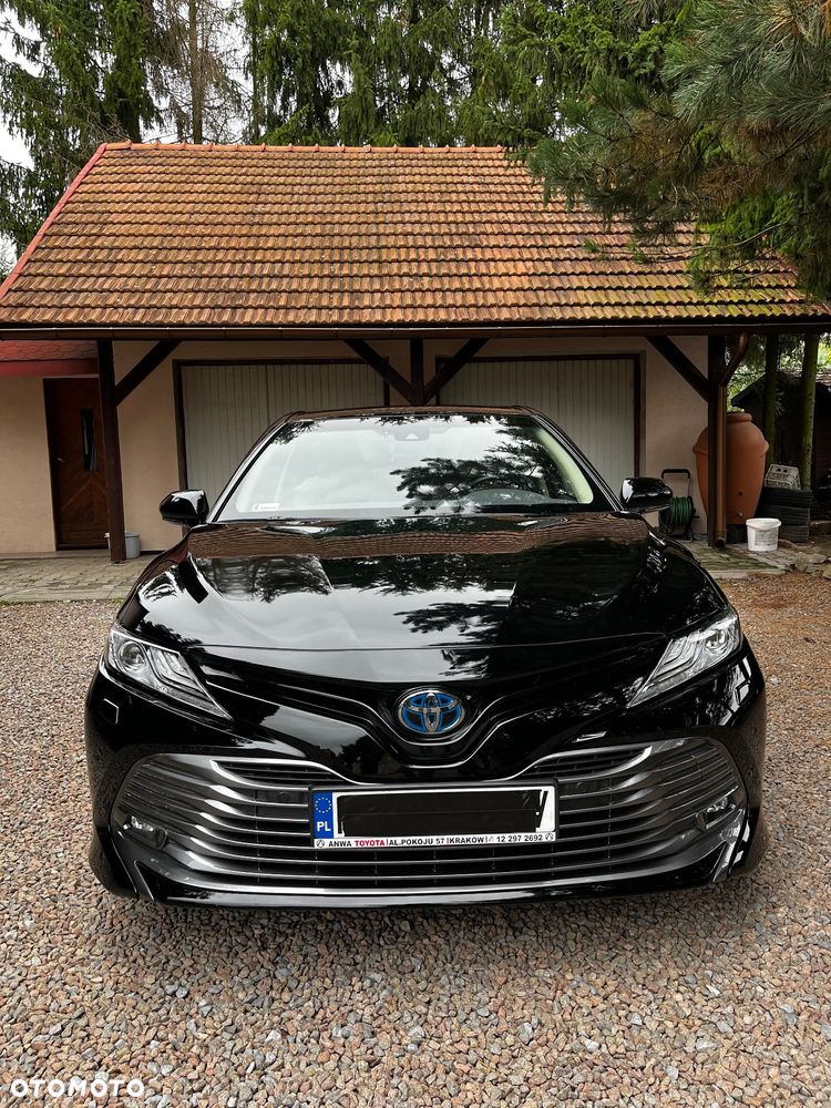 Toyota Camry 2.5 Hybrid Executive CVT - 2