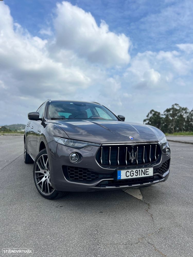 Maserati Levante S Q4 - 1