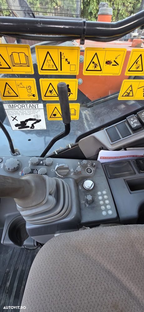 Hitachi ZX85 USB - 15