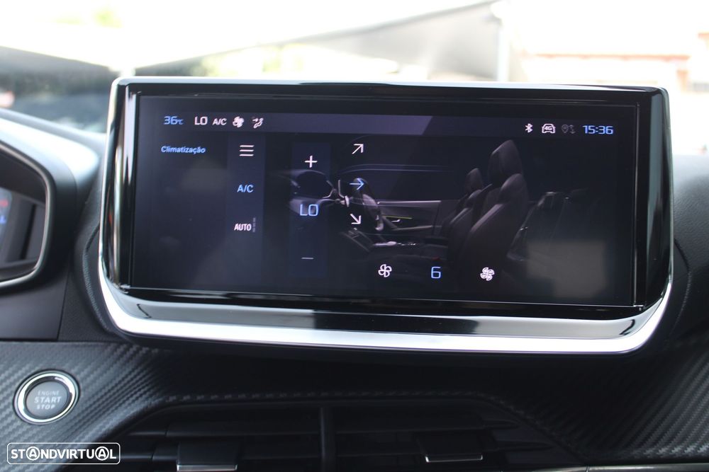 Peugeot 2008 1.2 PureTech Allure EAT8 - 30