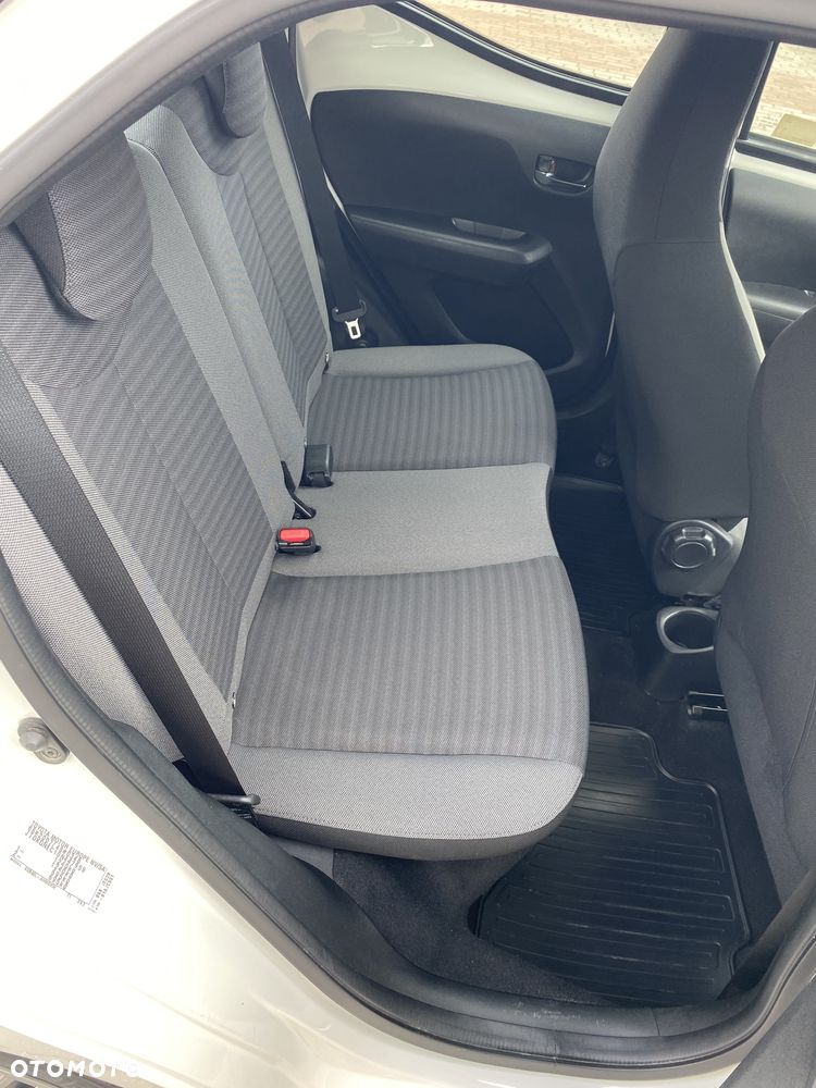 Toyota Aygo 1.0 VVT-i Color Edition - 17