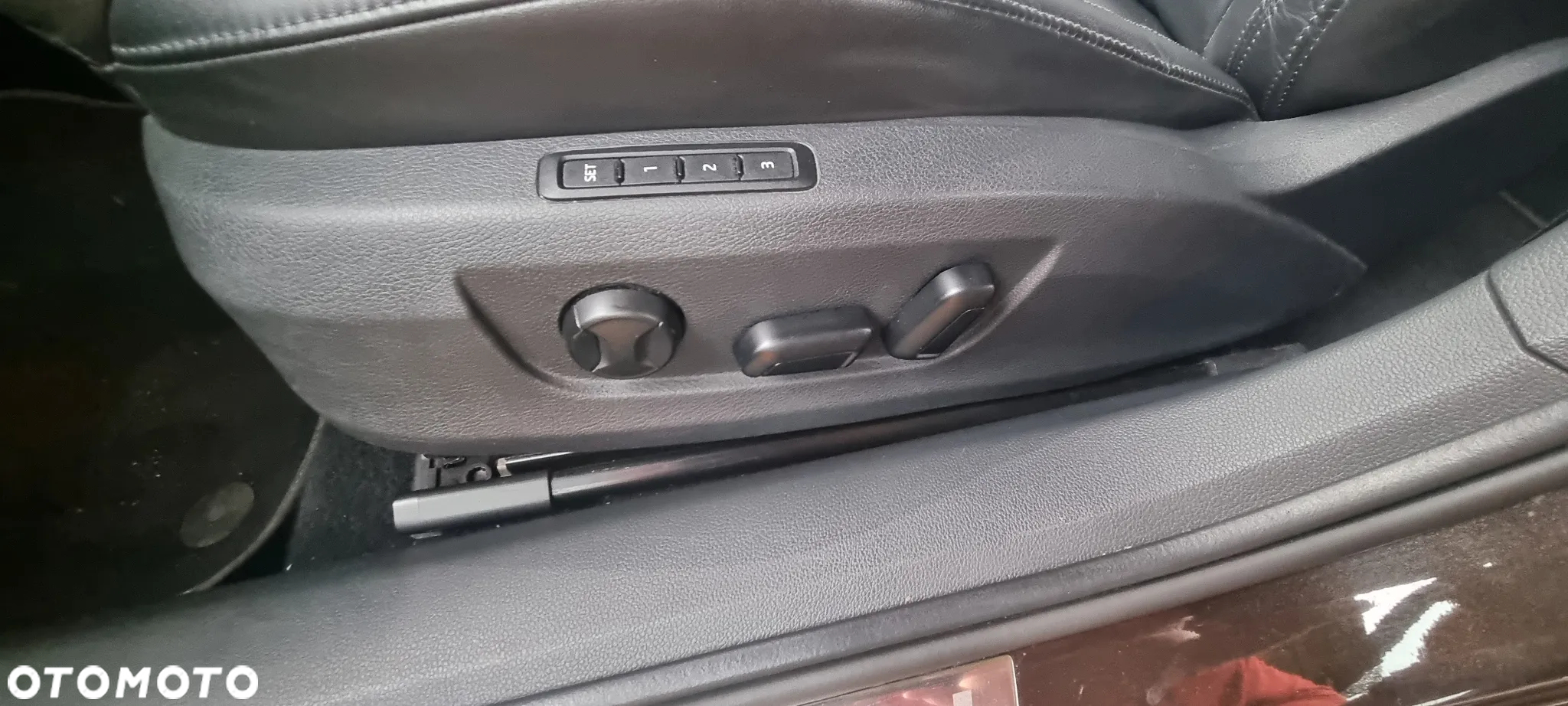 Skoda Superb 2.0 TDI 4x4 L&K DSG - 12