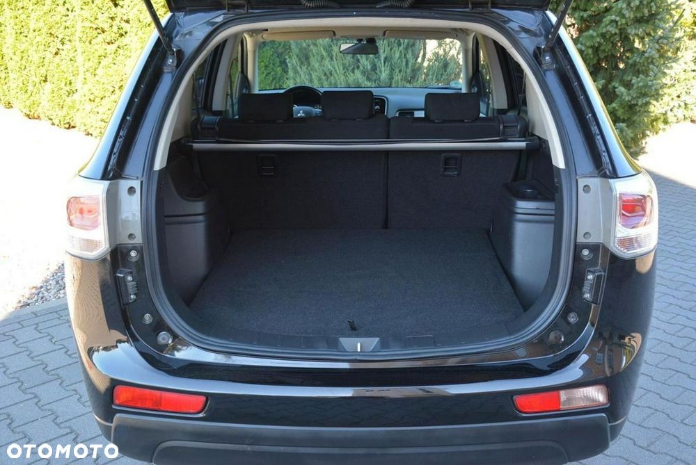 Mitsubishi Outlander 2.0 2WD Active - 33