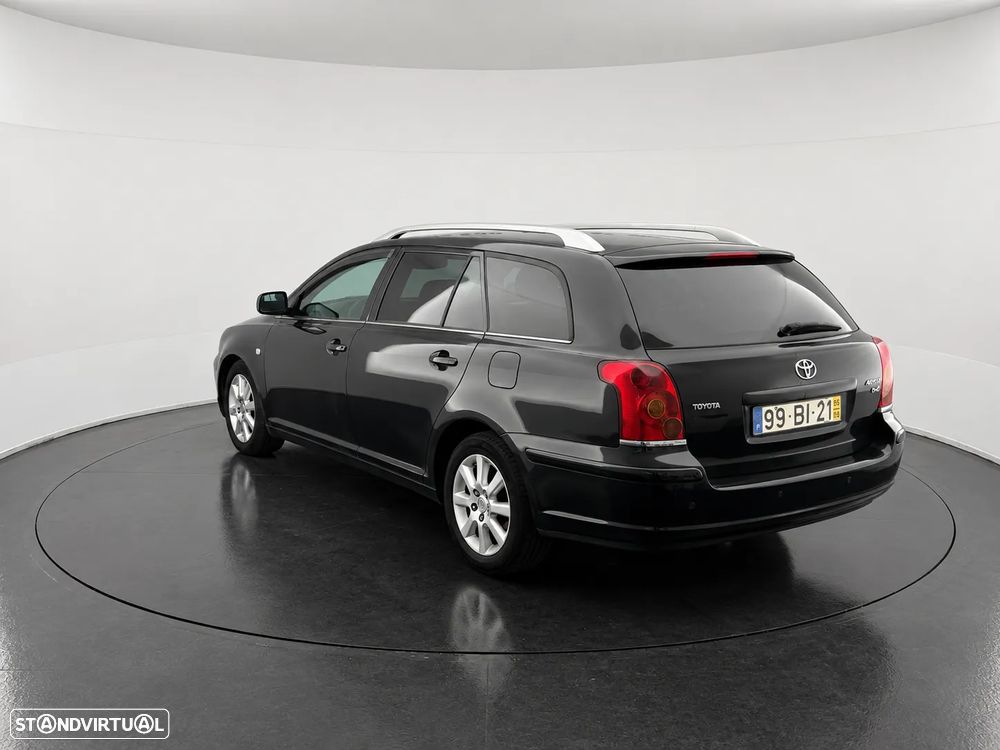 Toyota Avensis SW 2.2 D-4D - 3
