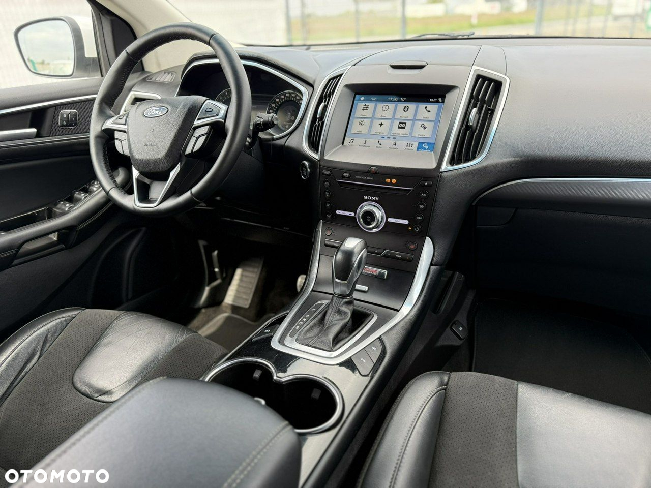 Ford Edge 2.0 TDCi Bi-Turbo 4x4 ST-LINE - 34