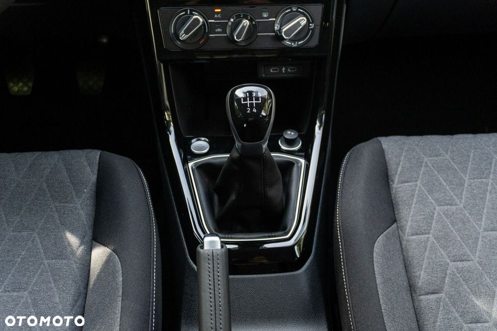 Volkswagen T-Cross - 20