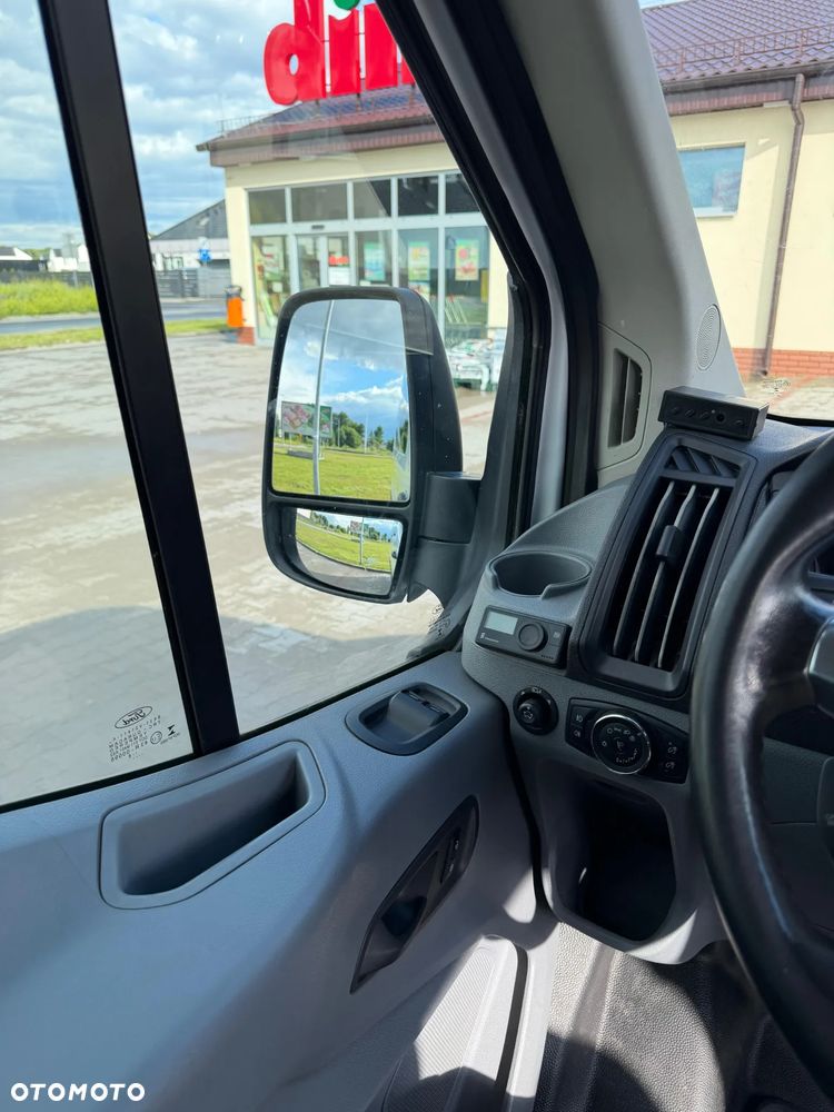 Ford Transit - 21