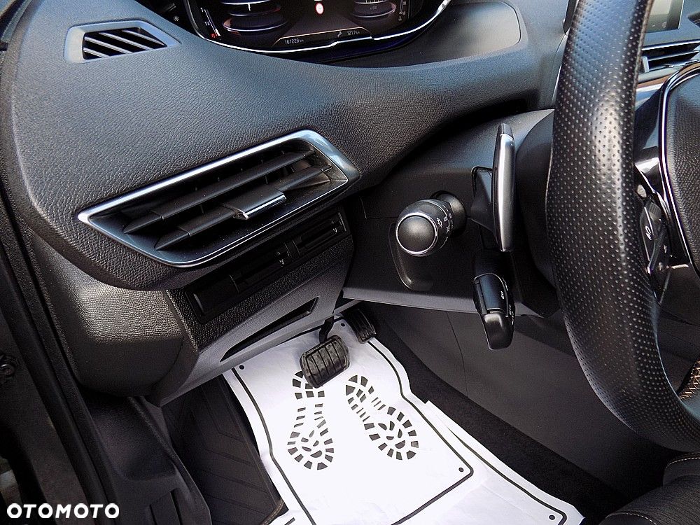 Peugeot 5008 1.5 BlueHDi GT Pack S&S EAT8 - 10