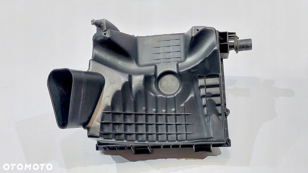 obudowa filtra powietrza insignia a 2.0 t 09r 220km 55560885 - 2