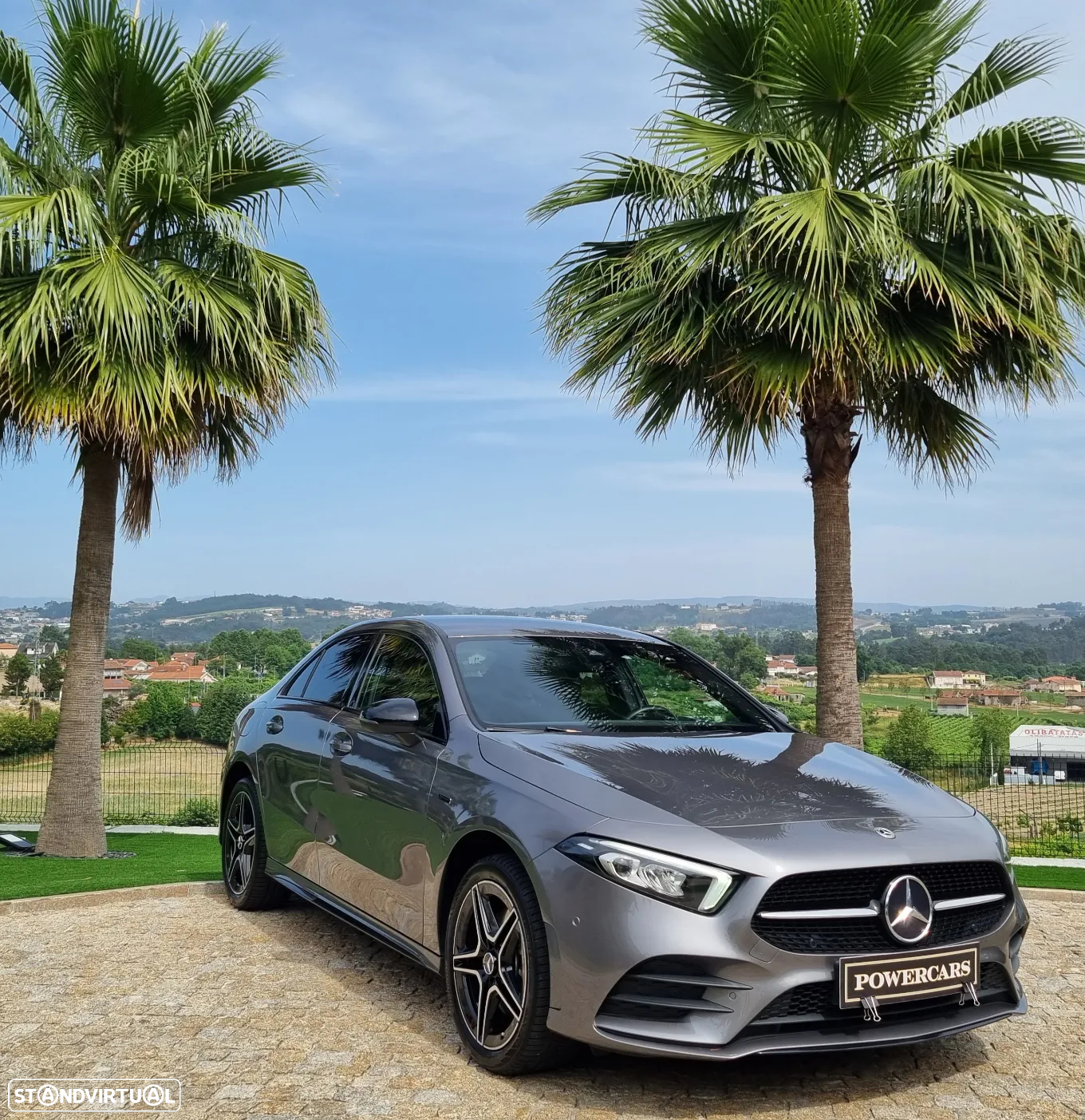 Mercedes-Benz A 250 Limousine e AMG Line - 16