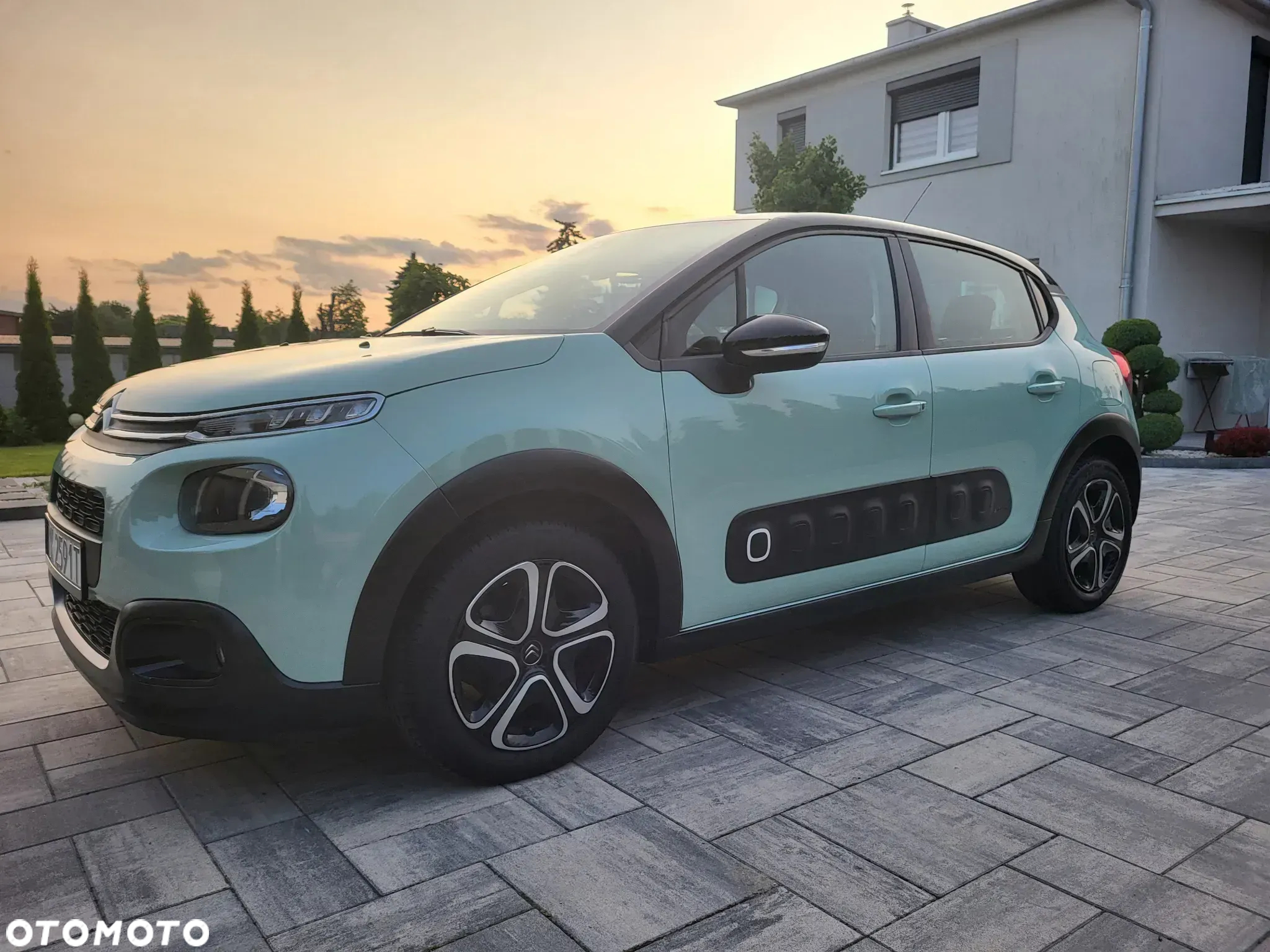 Citroën C3 1.2 PureTech Shine - 19